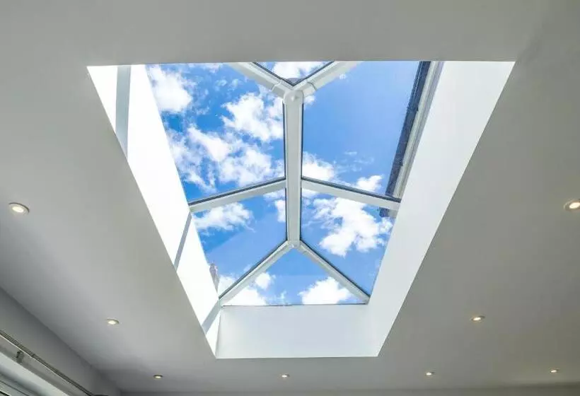 The Orchard   Spacious 5 Bed