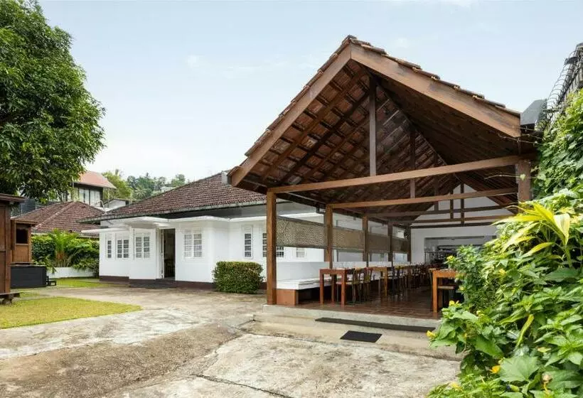 Alberg Lost & Found Kandy