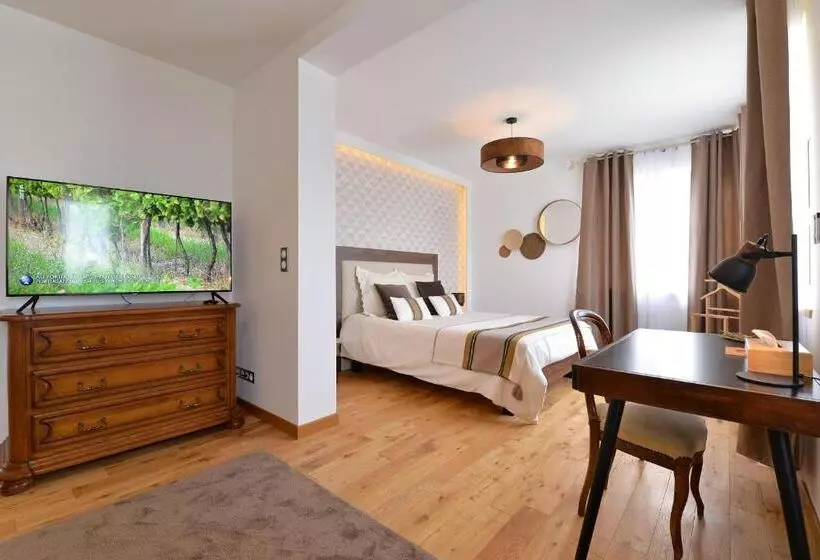 Aamiaismajoitus (B&B) Chambres Vignes Et Châteaux