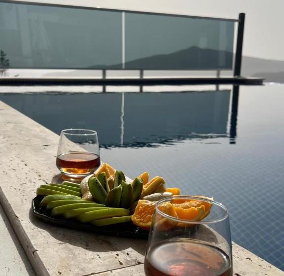 تختخواب و صبحانه Su Butik