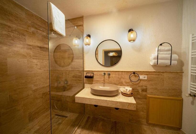 Naif Hotel   Adults Only