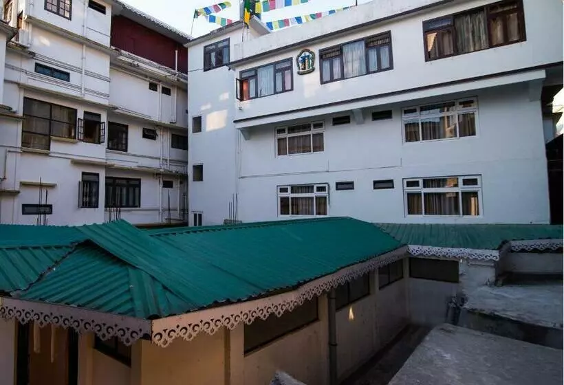 هتل Shambhala