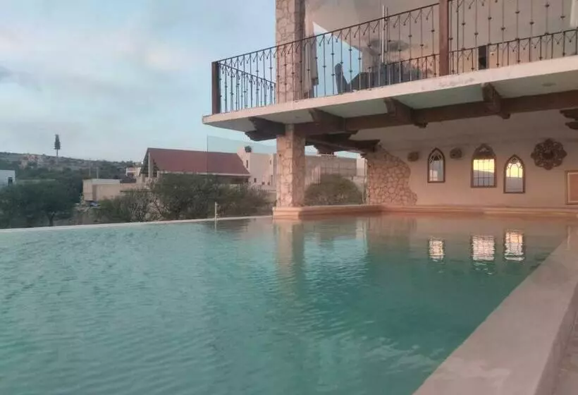 Hotelli Villa Peñasco