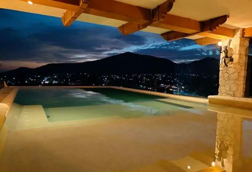 Hotelli Villa Peñasco
