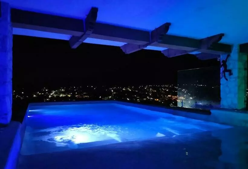 Hotelli Villa Peñasco