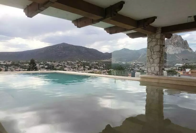 Hotelli Villa Peñasco