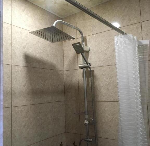 پانسیون White House