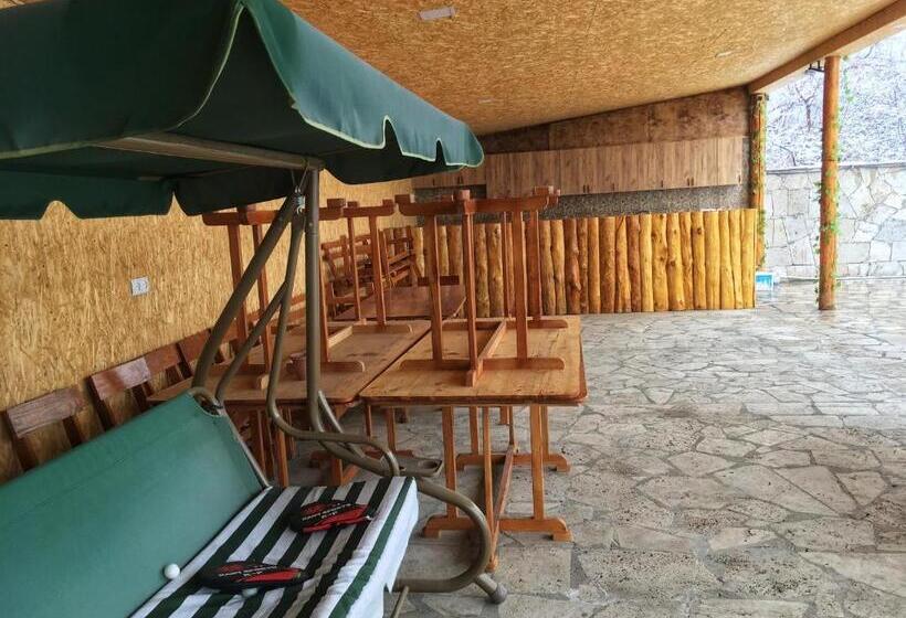 پانسیون White House