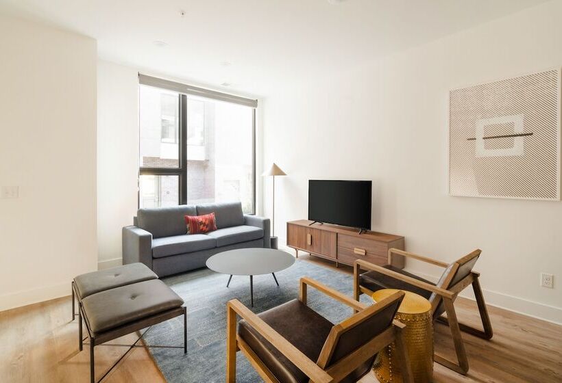 The Grove By Avantstay