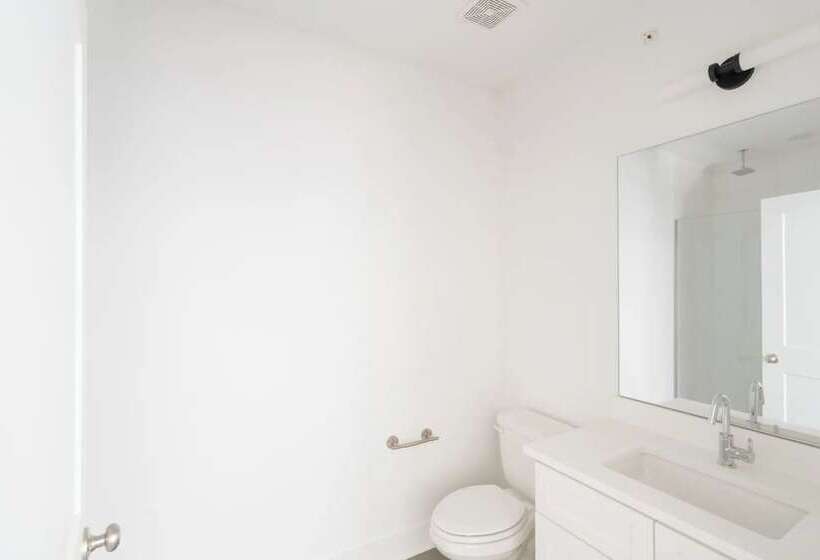 The Grove By Avantstay