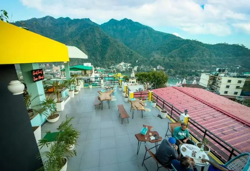 The Hosteller Rishikesh, Laxman Jhula