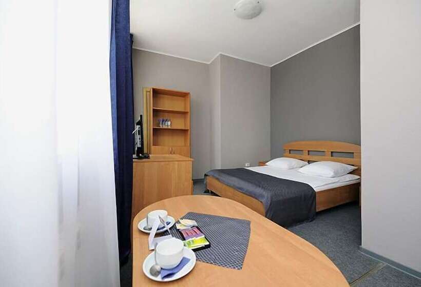 בית מלון כפרי Avs