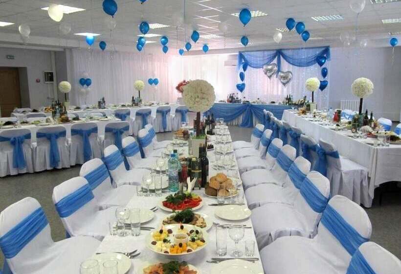 בית מלון כפרי Avs