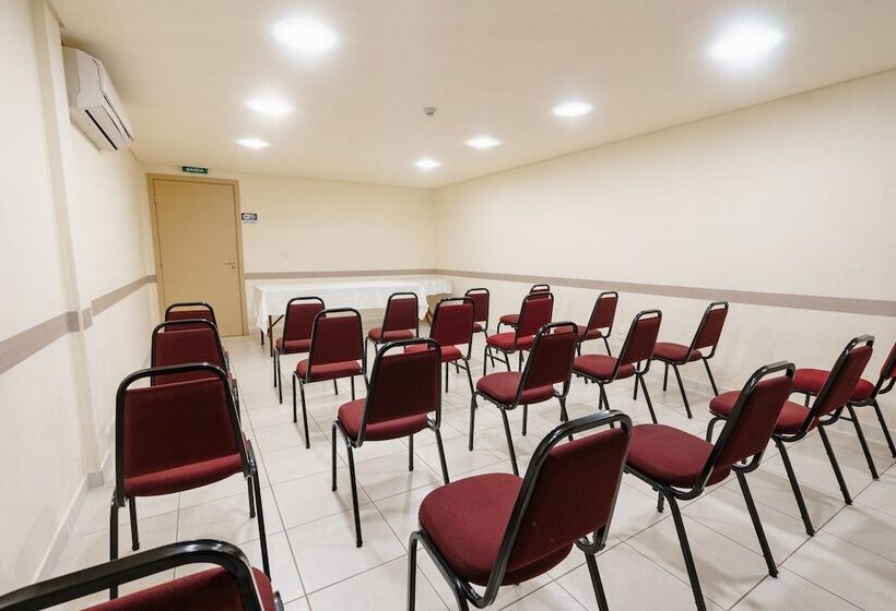 هتل Caiua Express