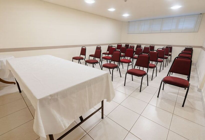 هتل Caiua Express