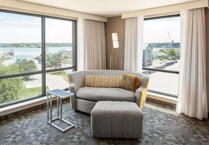 فندق Courtyard By Marriott Portland Downtown/waterfront