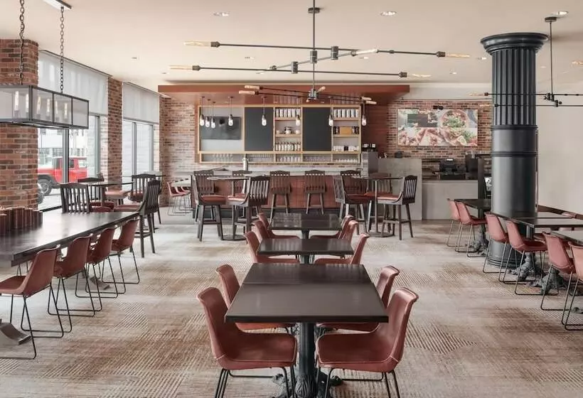 فندق Courtyard By Marriott Portland Downtown/waterfront