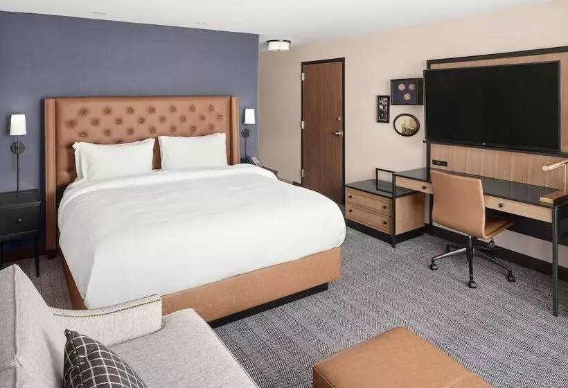 فندق Courtyard By Marriott Portland Downtown/waterfront