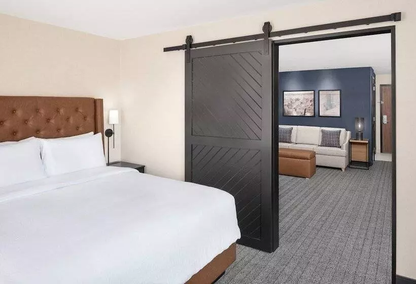 فندق Courtyard By Marriott Portland Downtown/waterfront