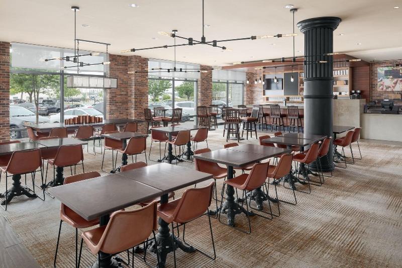 فندق Courtyard By Marriott Portland Downtown/waterfront