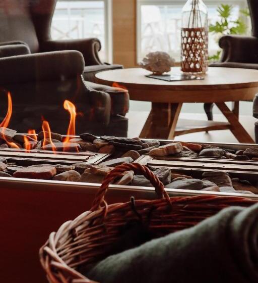 בית מלון כפרי Malangen Resort