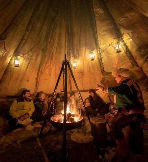 בית מלון כפרי Malangen Resort