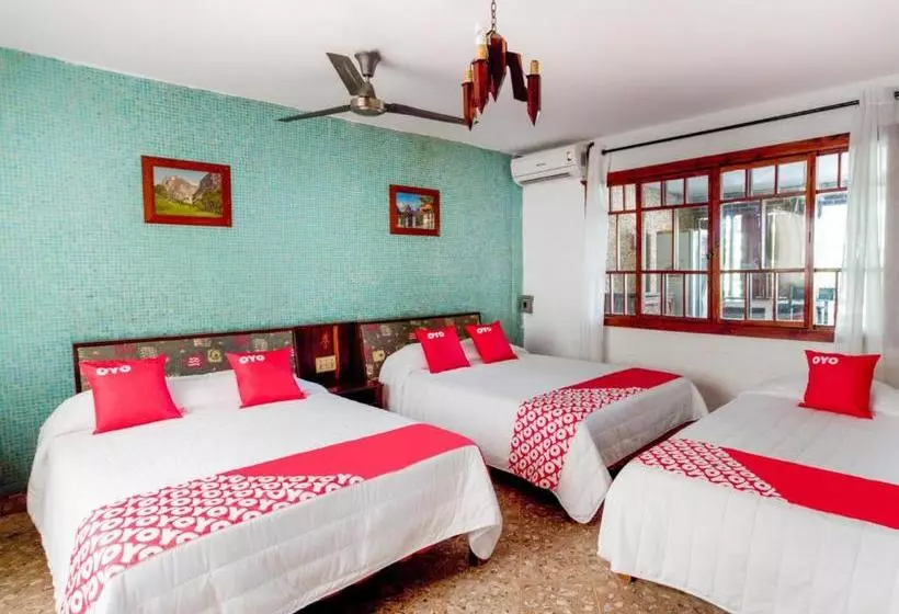 בית מלון כפרי Miami Acapulco