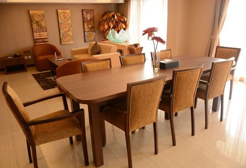 בית מלון כפרי Ramada By Wyndham Bali Sunset Road Kuta