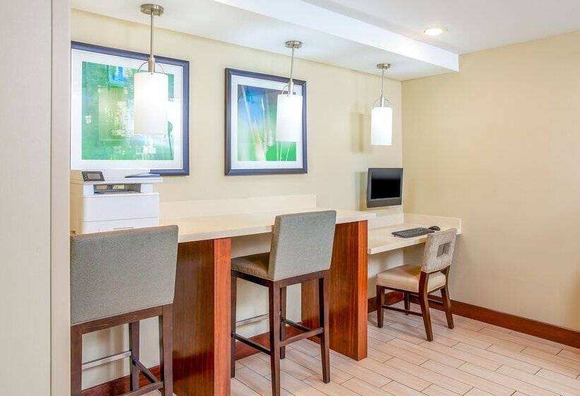 فندق Staybridge Suites Denver   Central Park, An Ihg