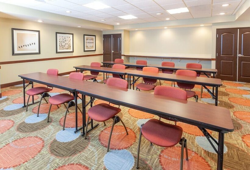 فندق Staybridge Suites Denver   Central Park, An Ihg