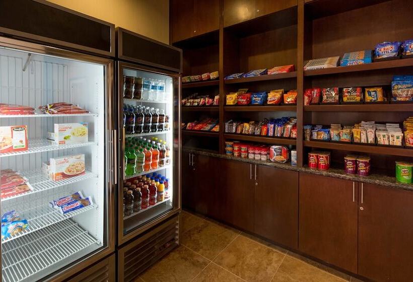 Отель Towneplace Suites By Marriott El Paso Airport