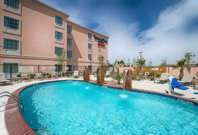 Отель Towneplace Suites By Marriott El Paso Airport