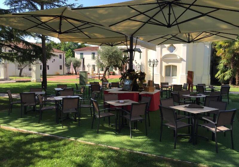 فندق Villa Fiorita