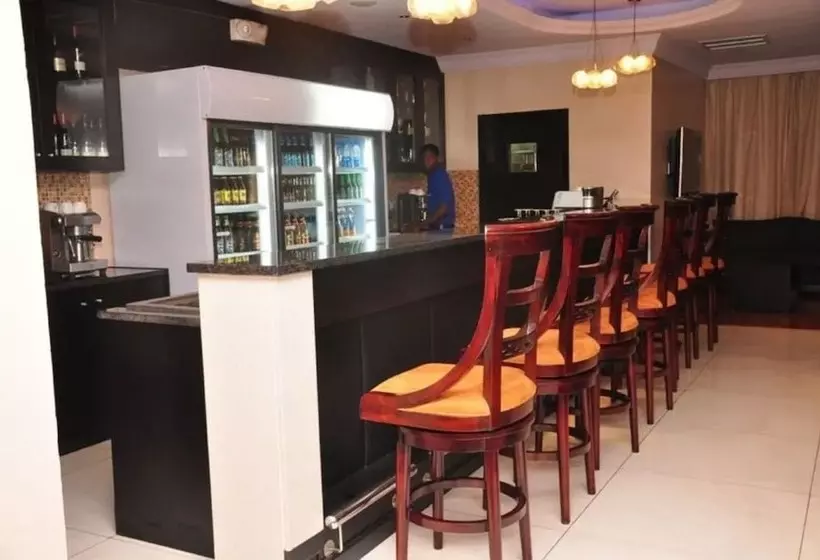 Room In Lodge Owu Crown Hotel, Ibadan