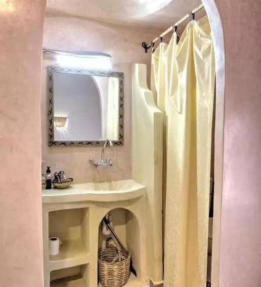 Retkeilymaja Miguirne Chez Ali