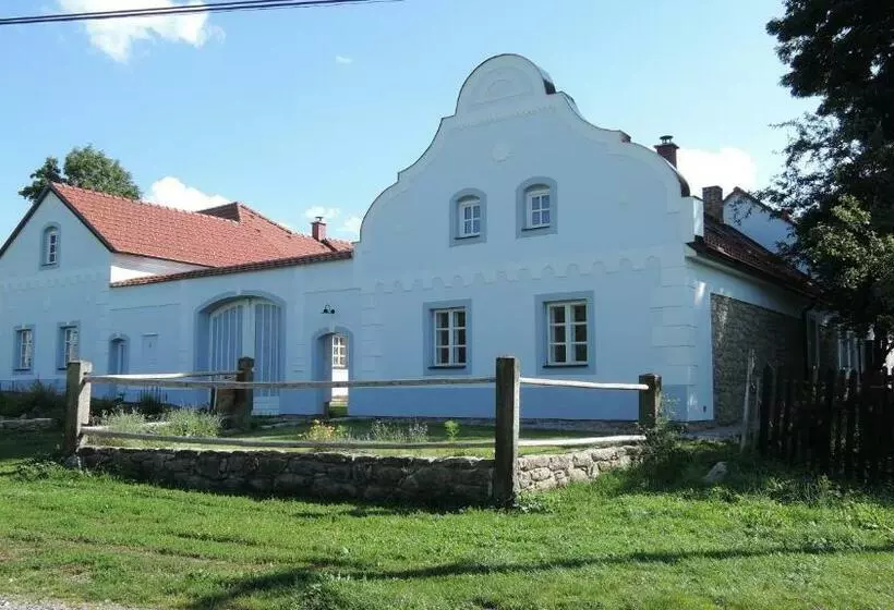 Aamiaismajoitus (B&B) Matějovec38