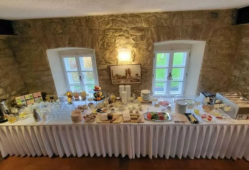 Aamiaismajoitus (B&B) Matějovec38