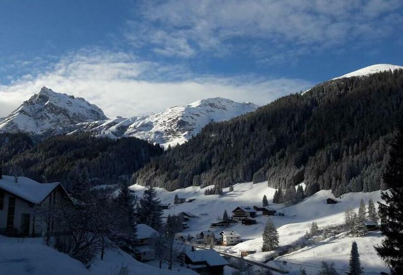 민박 Pension Sursilva