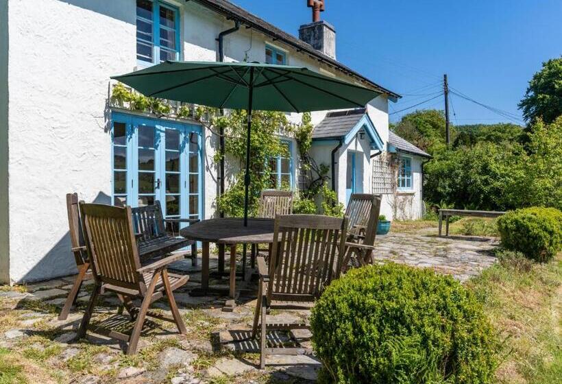 Finest Retreats Valley Cottage