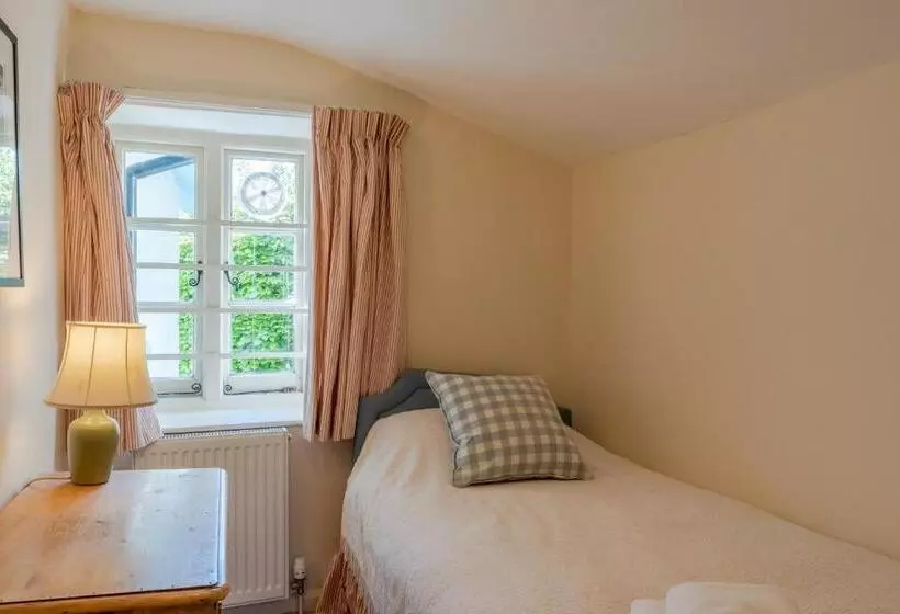 Finest Retreats   Valley Cottage