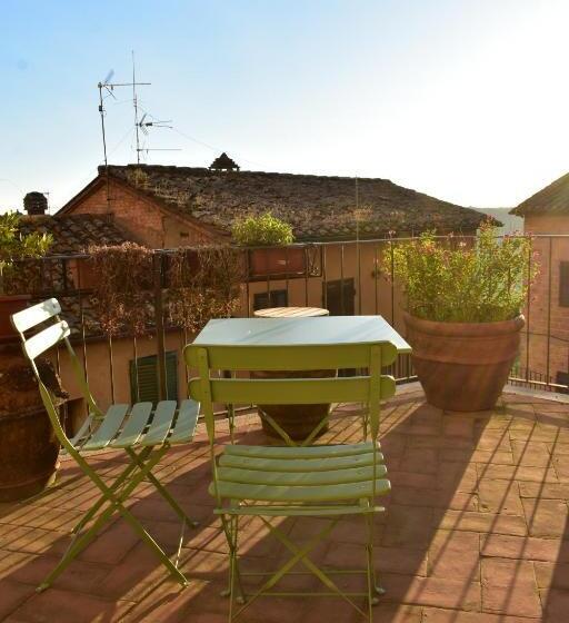 Il Terrazzino, Piccolo Loft In Montepulciano