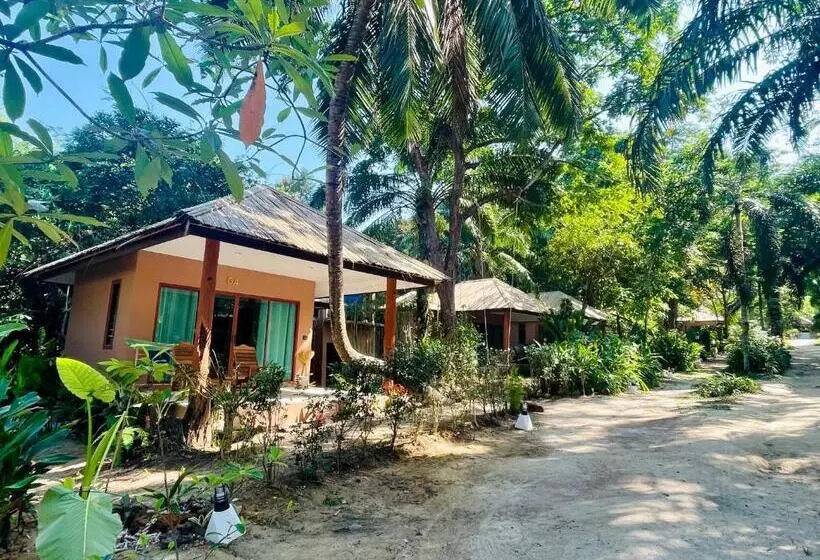 Marina Resort Koh Phayam Ranong