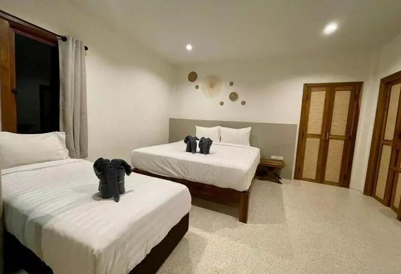 Marina Resort Koh Phayam Ranong