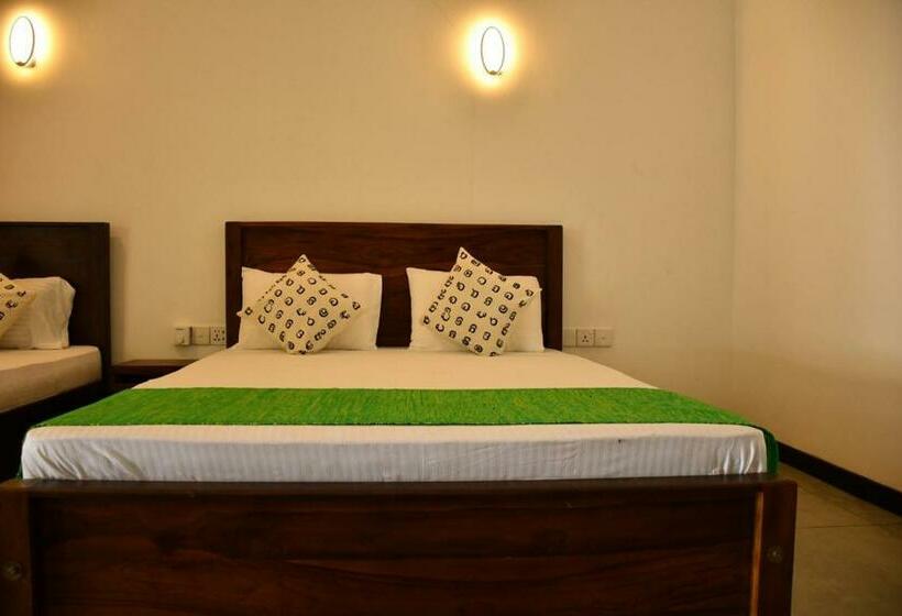 Pensionat Buddika Safari & Resort