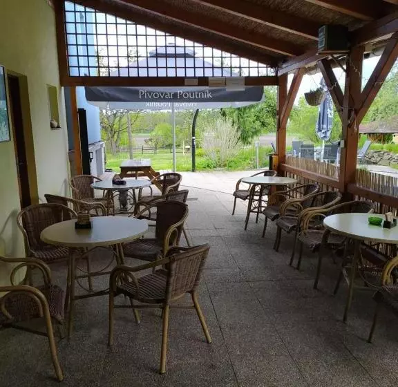 Majatalo Penzion Poutník