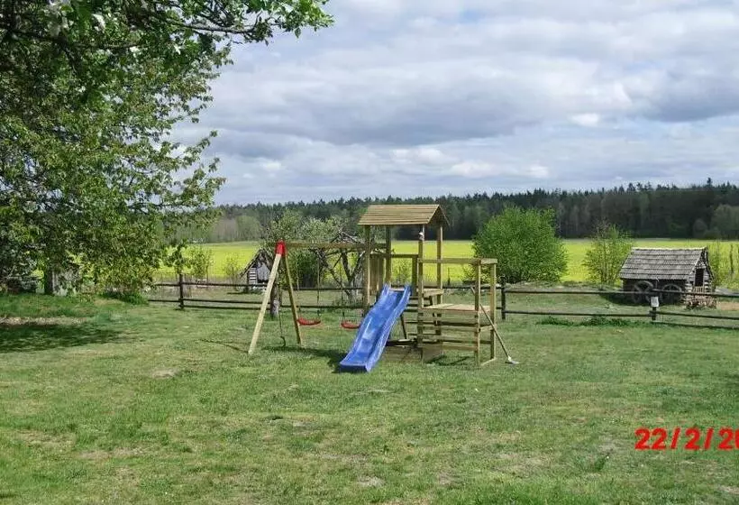 Majatalo Penzion Poutník