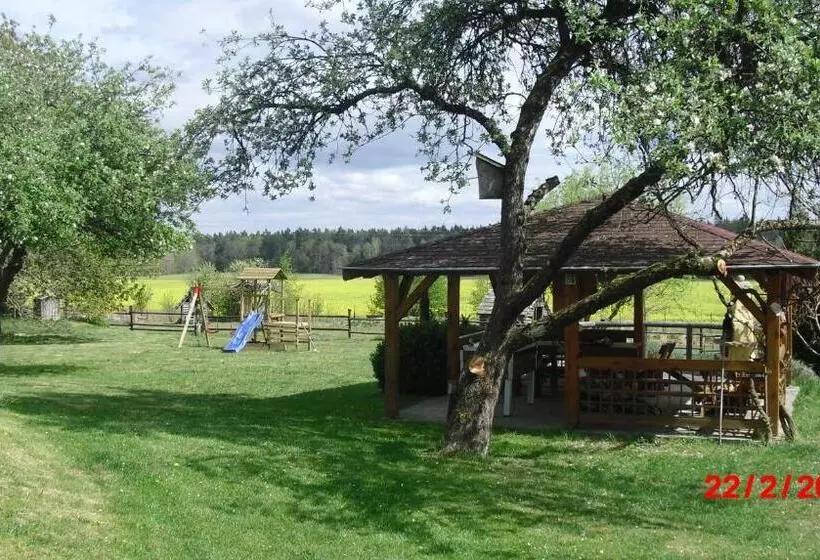 Majatalo Penzion Poutník