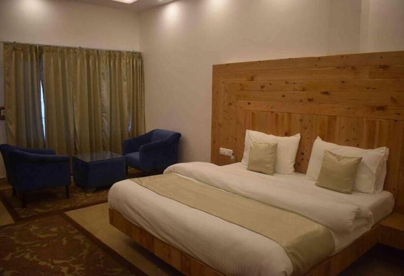 هتل On The Edge Top Rated & Awarded Propryty