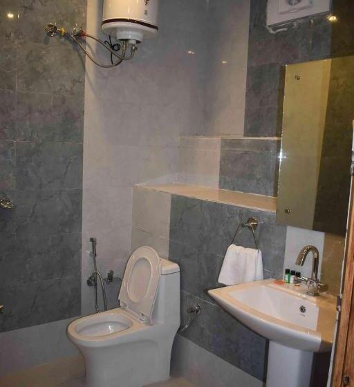 هتل On The Edge Top Rated & Awarded Propryty