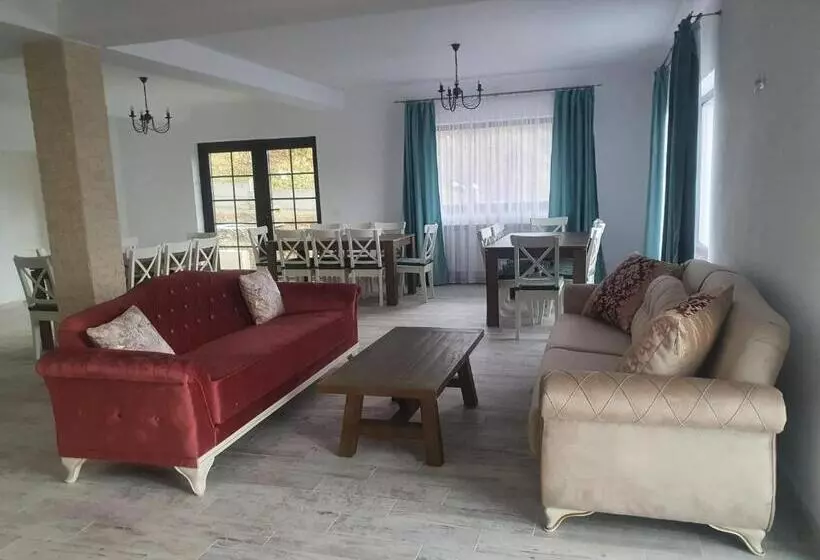 پانسیون Casa Stefan